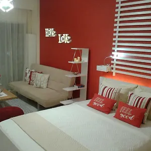Sea View Cozy Near Center Of Town Appartement
